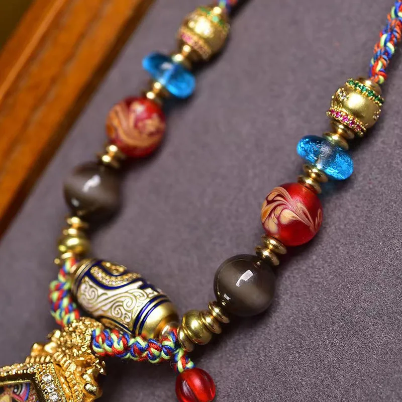 Tibetan-style cultural item Zaki Lam Thangka, past and present life Buddha pendant, sweater chain, purely hand-woven rope neckla