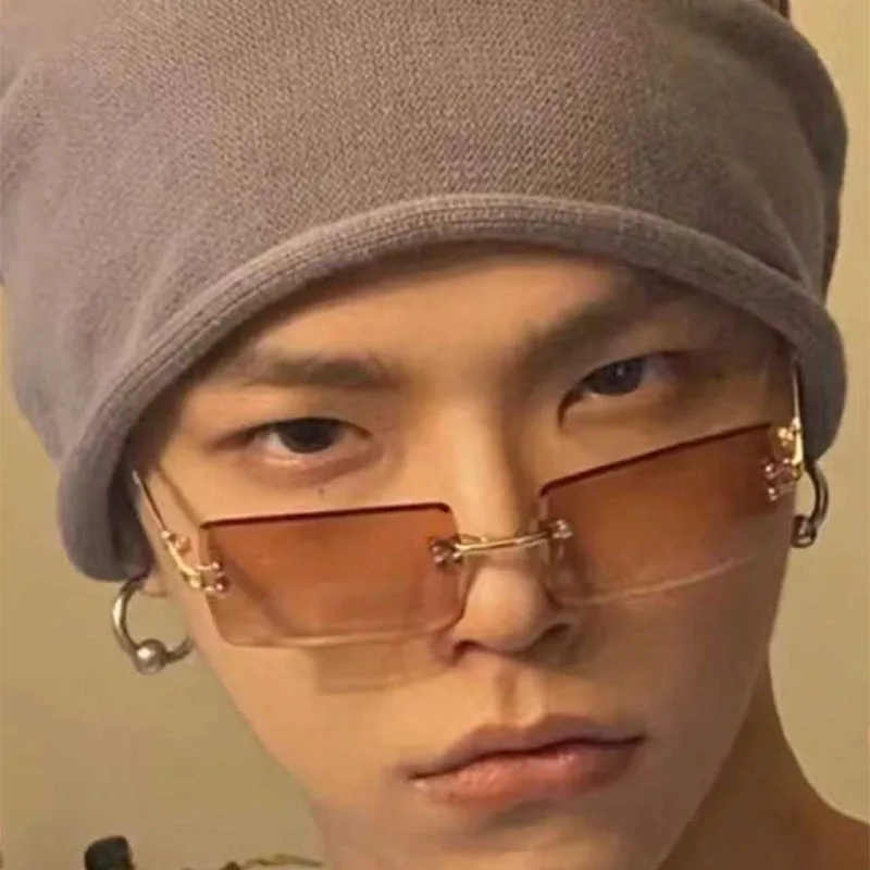 

Новые солнцезащитные очки без оправы в стиле хип-хоп, смешанная упаковка из пяти штук.