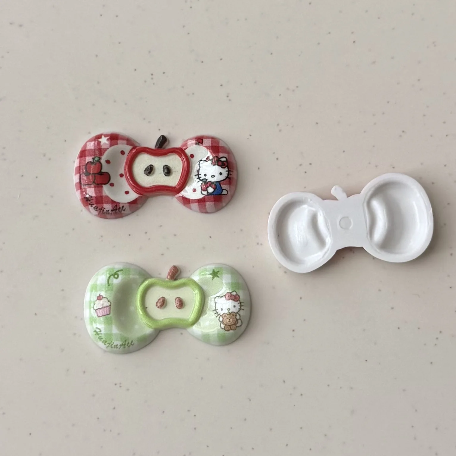 5 قطع من الملحقات الصغيرة الجديدة المطبوعة على شكل فيونكة التفاح، مواد يدوية الصنع، حافظة هاتف محمول مع أغطية الرأس