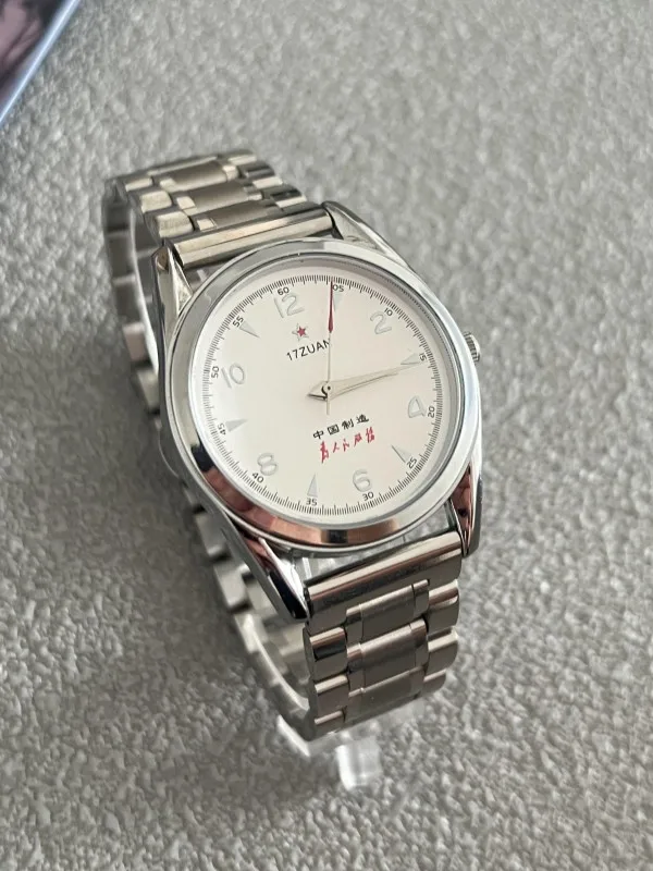Genuine stock in the 1990s, old 7120 winding mechanical watch serving the people, commemorative retro men's watch
