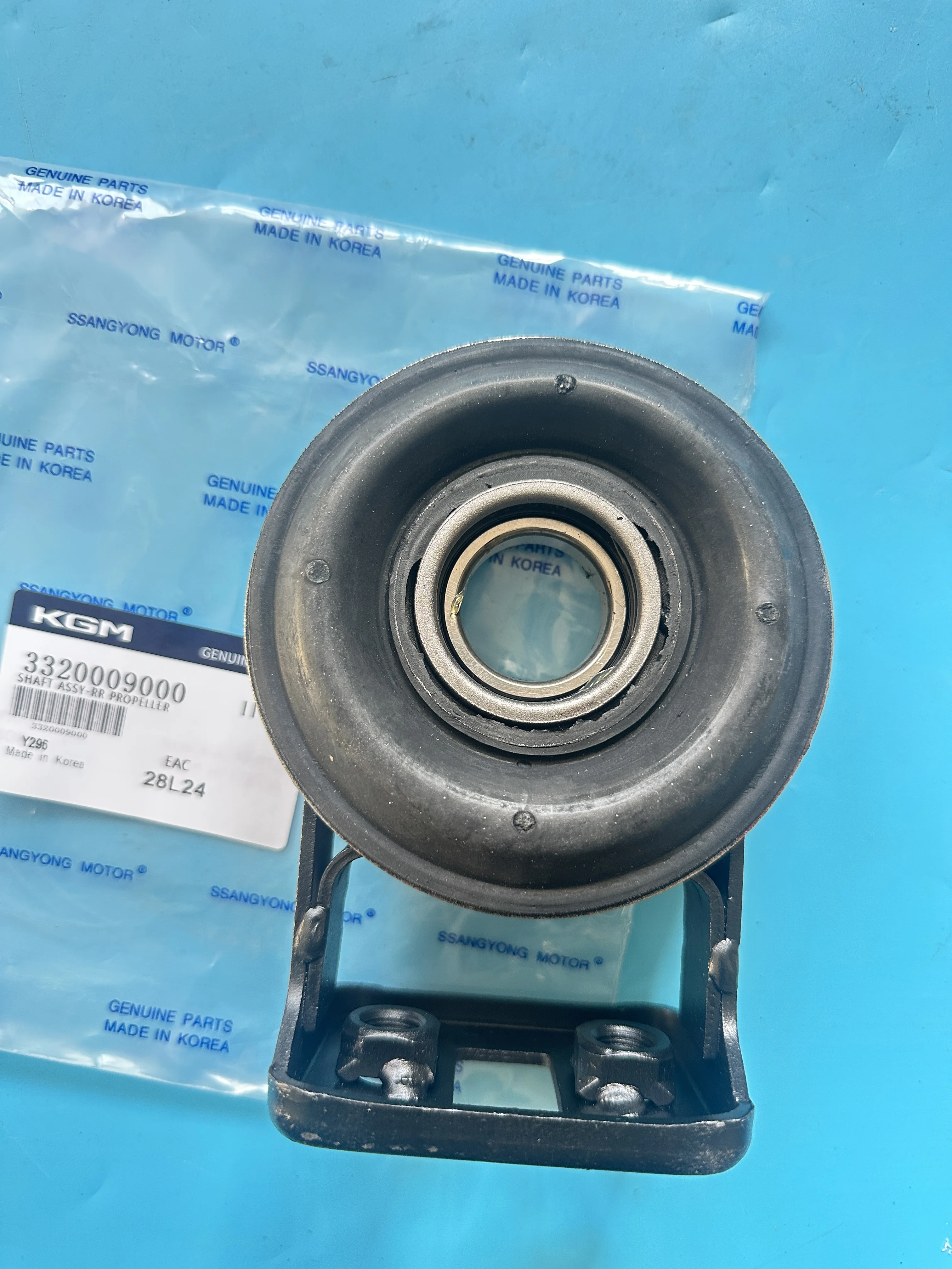Transmission Shaft Hanger Bearing 3320009000 For Ssangyong Actyon Kyron