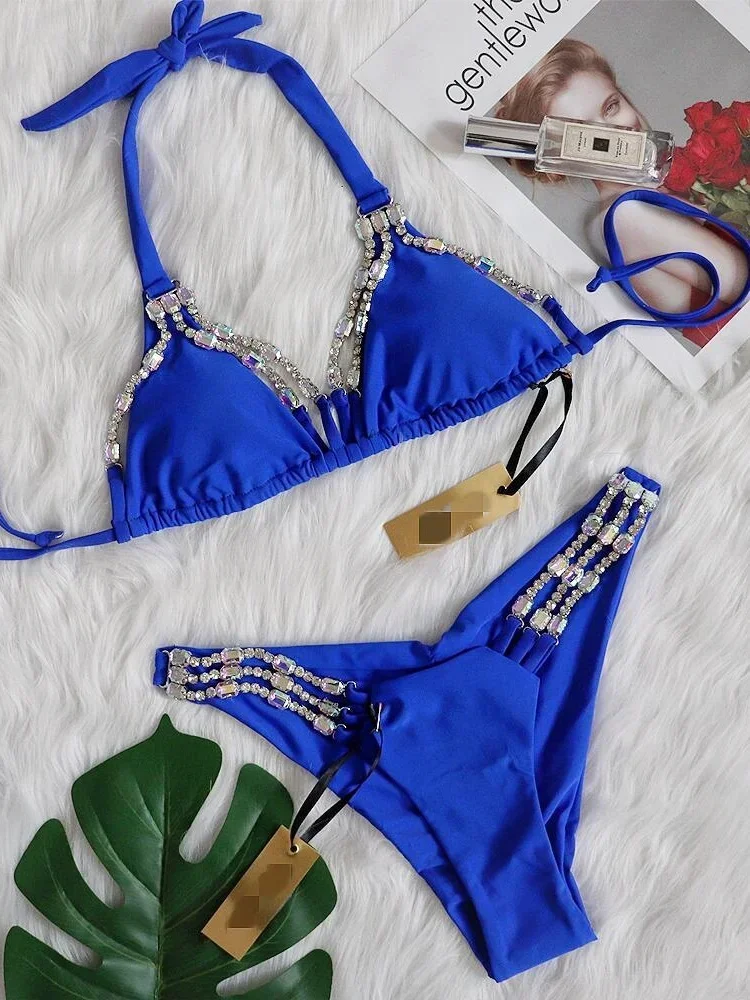

Sexy Rhinestone Bikini Set 2025 Shinny Hot Pink Push Up Thong Swimsuit Brazilian Diamond Metal Chain Beach Bathing Suit Swimwear