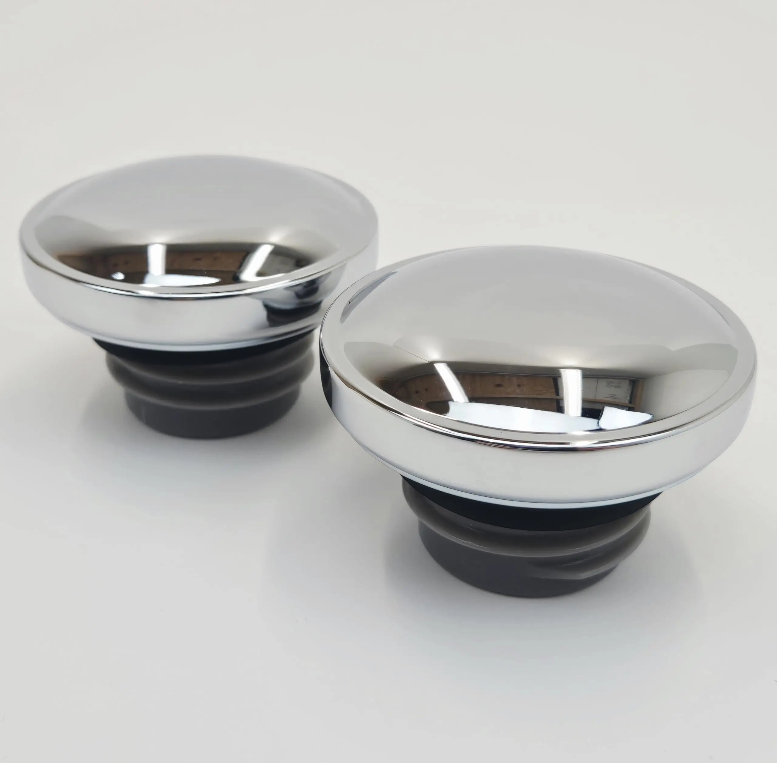 Chrome Vented And Non-Vented Dual Gas Caps Set For 1982-1999 Softail Fat Bob Motorcycle