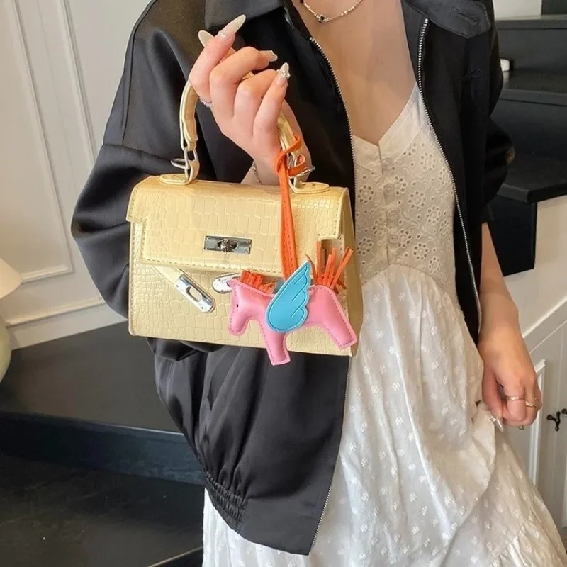 

High Capacity Tote Bag Women Handbag Multifunctional Shoulder Bag Lightweight Portable Fashion For Daily Use