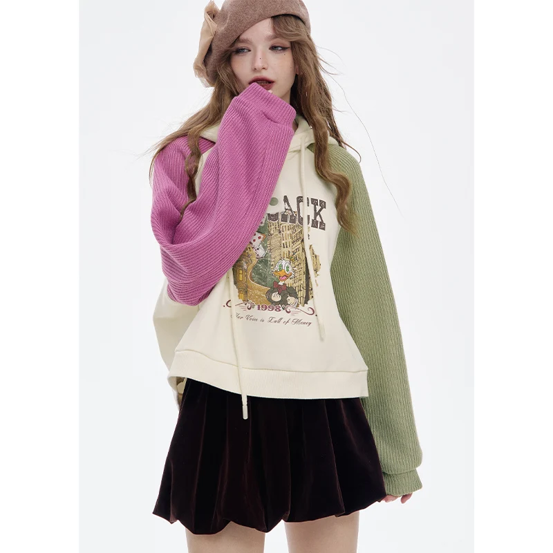 ELFSACK Women's Vintage Cropped Hoodie with Cartoon Graphic Print, Contrast Knit Raglan Sleeve Sweatshirt, Casual Top for Fall
