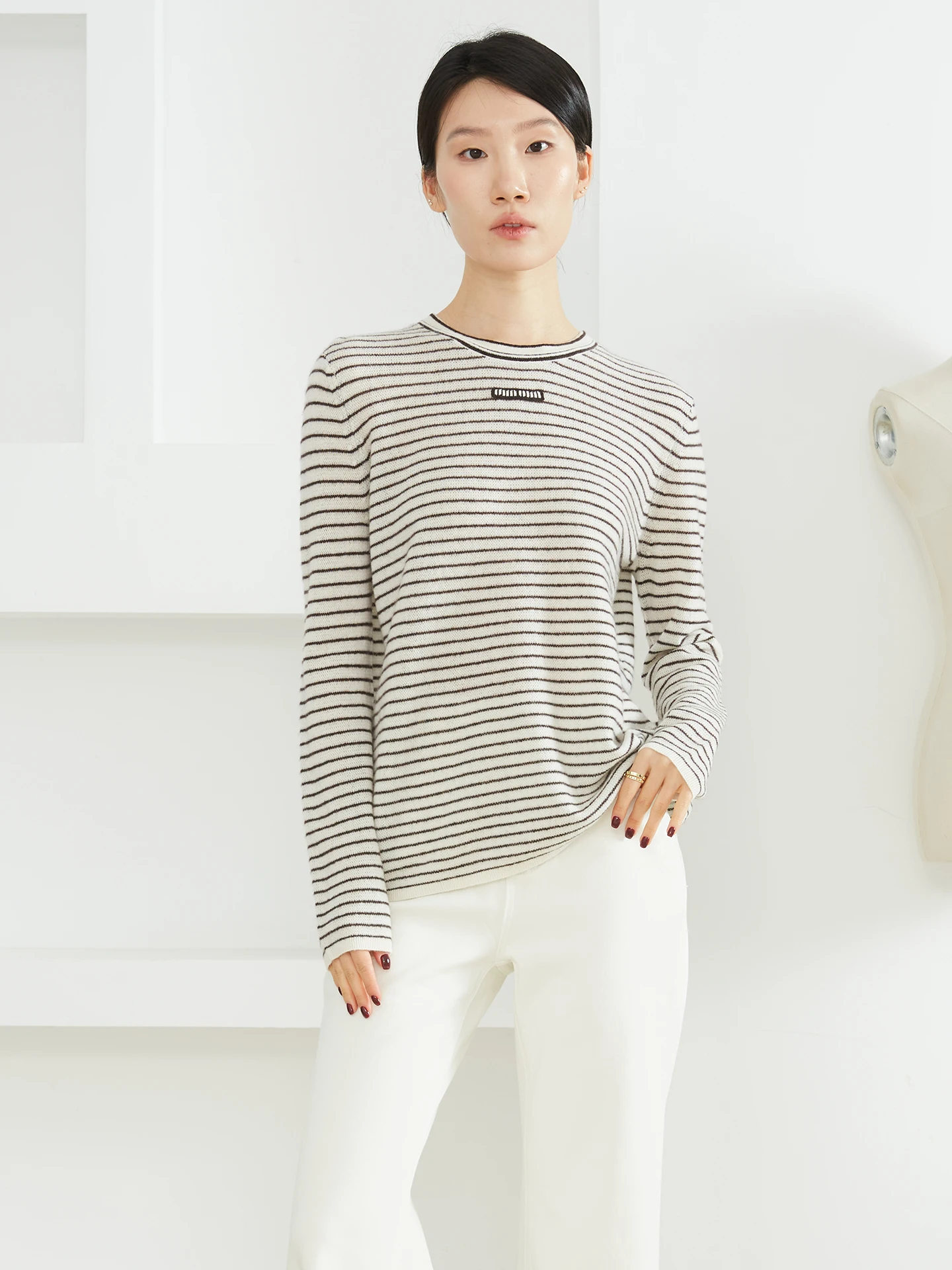 

Мягкий, приятный к телу вязаный свитер из кашемира с длинными рукавами и круглым вырезом, повседневная женская верхняя одежда, удобная, модная, весенняя.