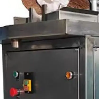 

Automatic Coconut Half Cutter Coconut Shell Cutter Green Coconut Cutting Machine