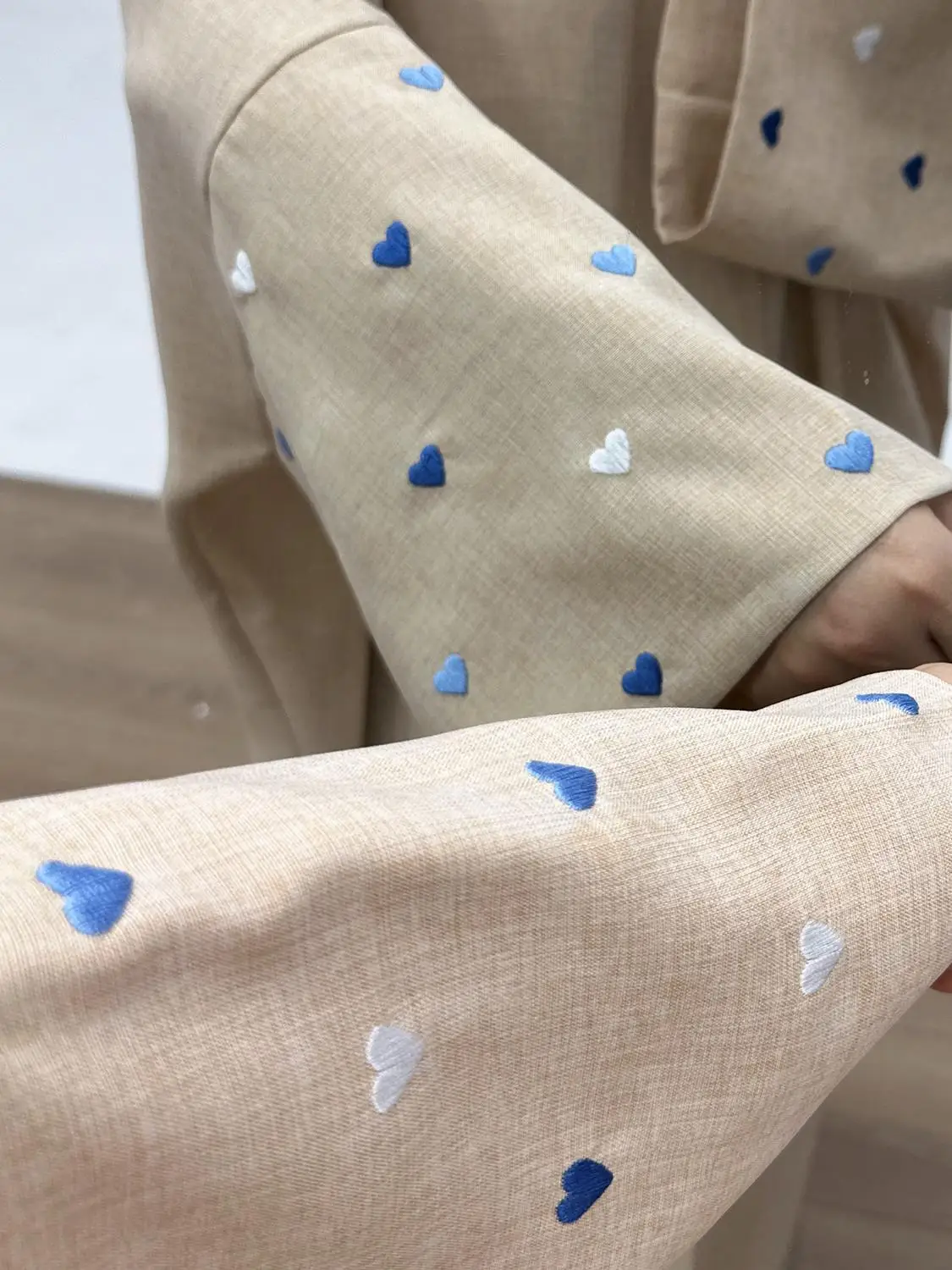 Mulheres muçulmanas bordado coração cardigan vestido longo cor sólida vestido elegante cor sólida robe abaya médio oriente turquia dubai