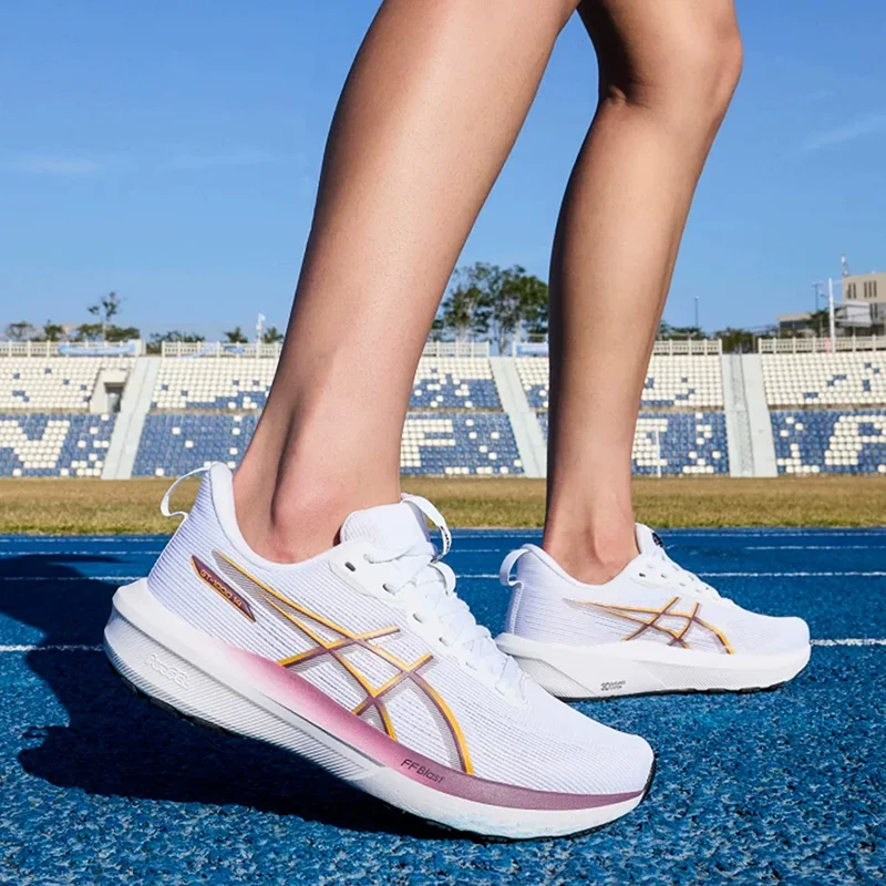 Asics women's running shoes, lightweight, cushioning, breathable, comfortable, for training runs 1012B859-101