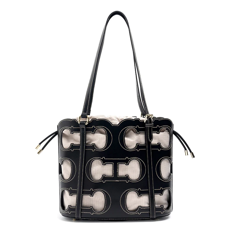 CH High-end Brand Women's Handbag Fashion Hollow 2026 New Large Capacity Simple Shoulder Bag