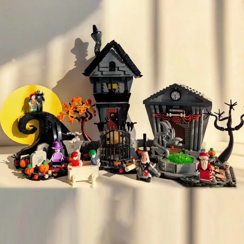 MINISO 2024 New 21351 The Nightmare Before Christmas Model Building Blocks Hut DIY Bricks Toy for Kids Christmas Halloween Gifts