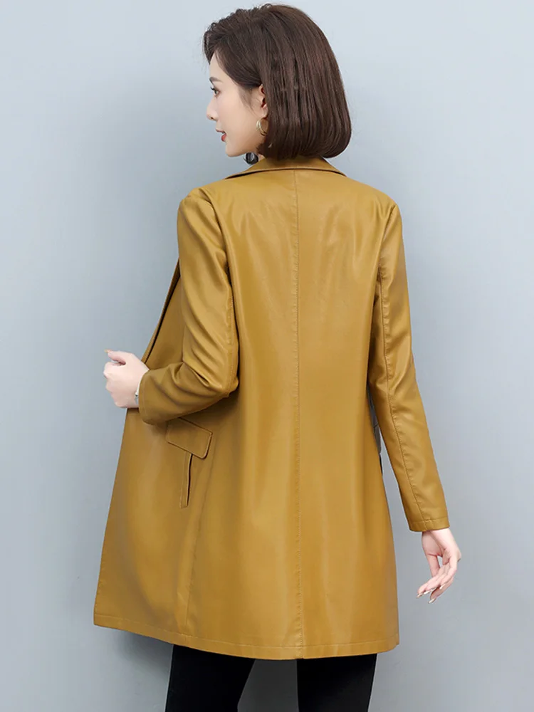 Nouvelle Femmes Élégant Femme de bureau Un bouton Cuir blazer Printemps automne 2024 Col cranté à la mode Manche longue Manteau en peau de mouton pour dames