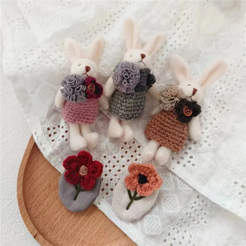 1 Piece 4*6 CM 5*11 CM New Cartoon Wool Flowers Rabbit Brooch Sweater Accessories Cute Pin Corsage Perfect Match Single Product