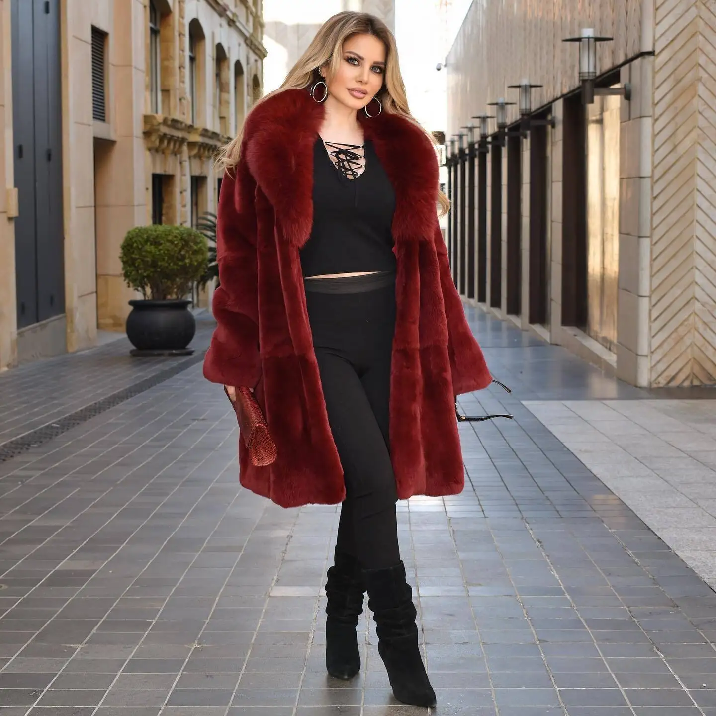 

Winter Women's Real Rex Rabbit Fur Coats with Fox Fur Collar Fashion Solid Natural Fur Thick Overcoat Warm Genuine Fur Outwear