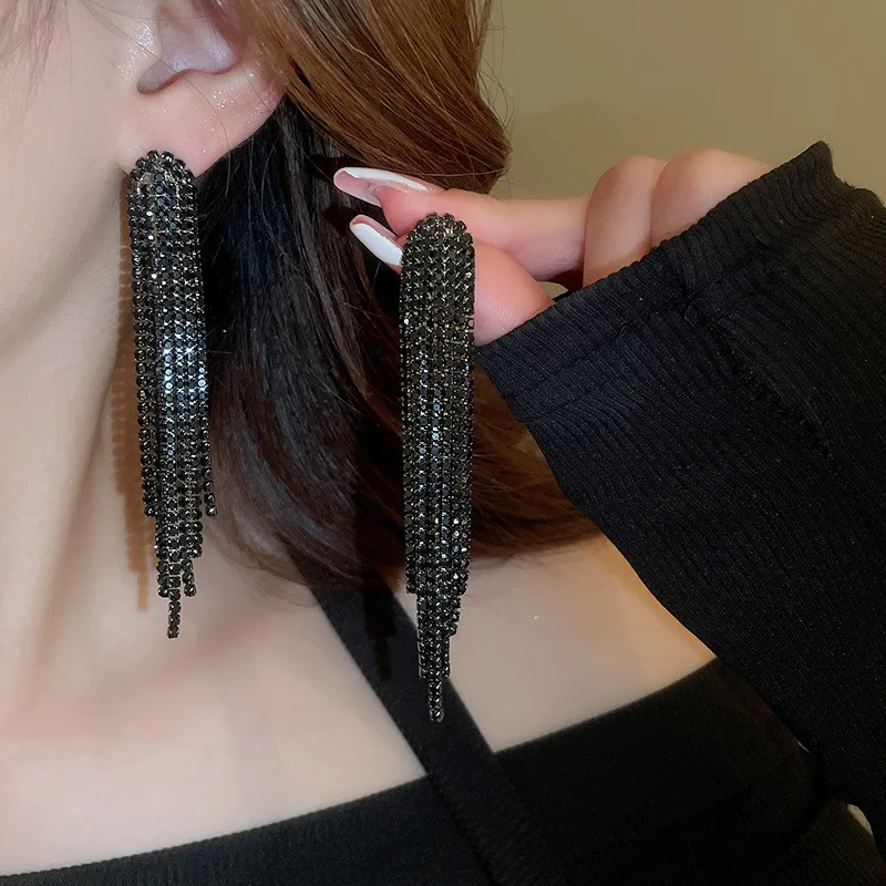 2024 New Black Full Rhinestone Tassel Earrings For Women Statement Jewelry Pary Crystal Long Earings