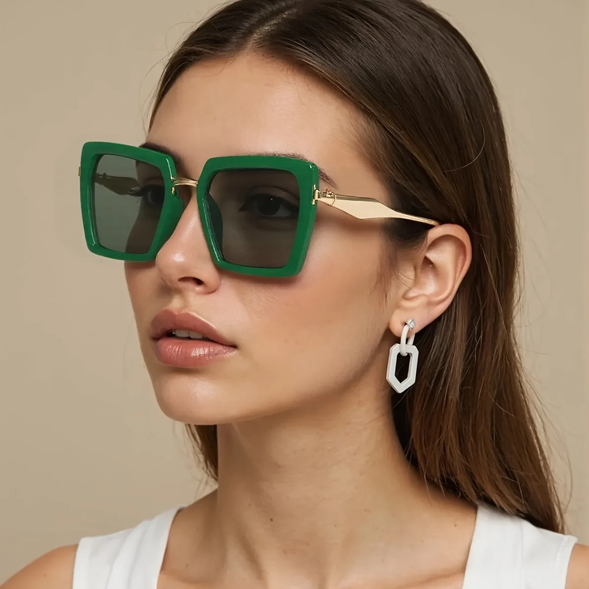 Vintage Sunglasses for Women Green Golden Fashionable Square Glasses High-end Feel Deep Green Lenses for Women Glasses
