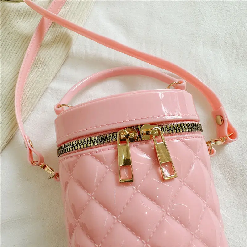 2024 Summer New Cylindrical Jelly Mini Makeup Bag Exquisite and Cute Women's One Shoulder Cross Shoulder Chain Bag