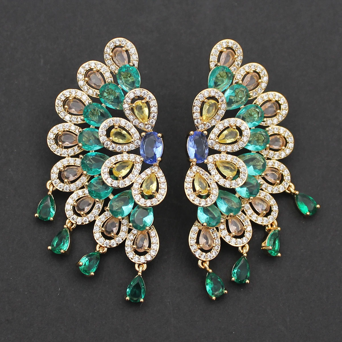 Symmetrical Peacock Feather Earrings for Women Luxury Jewelry Party Vacation Green Small Water Drop Earrings Female Gift