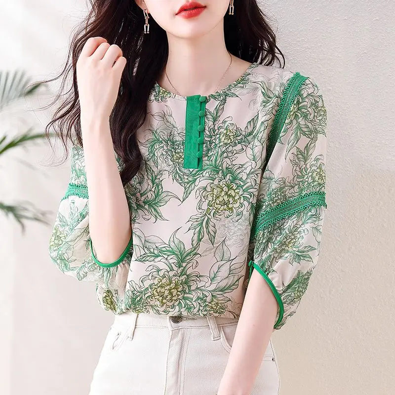 Floral Chiffon Shirt for Women in Summer New Fashionable and Beautiful Fashionable Five-point Sleeve Top T127#