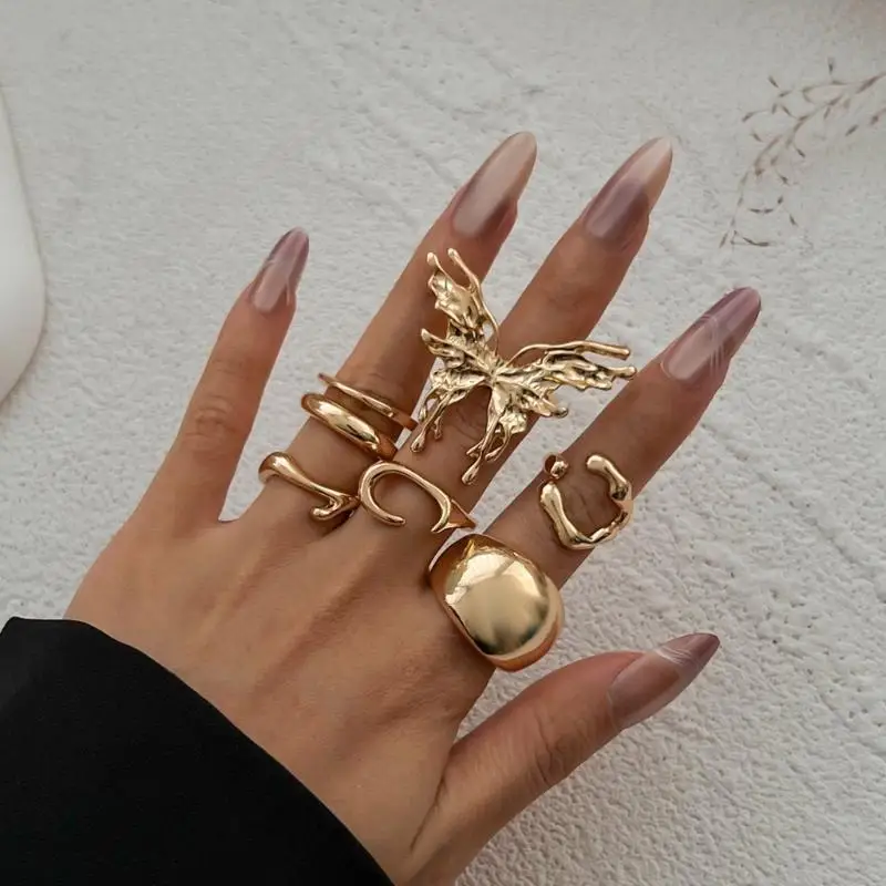31BB Multipurpose Liquid Lavas and Butterfly Designs Rings Set 7pcs Stylish Accessories for Modern Women Casual Wear