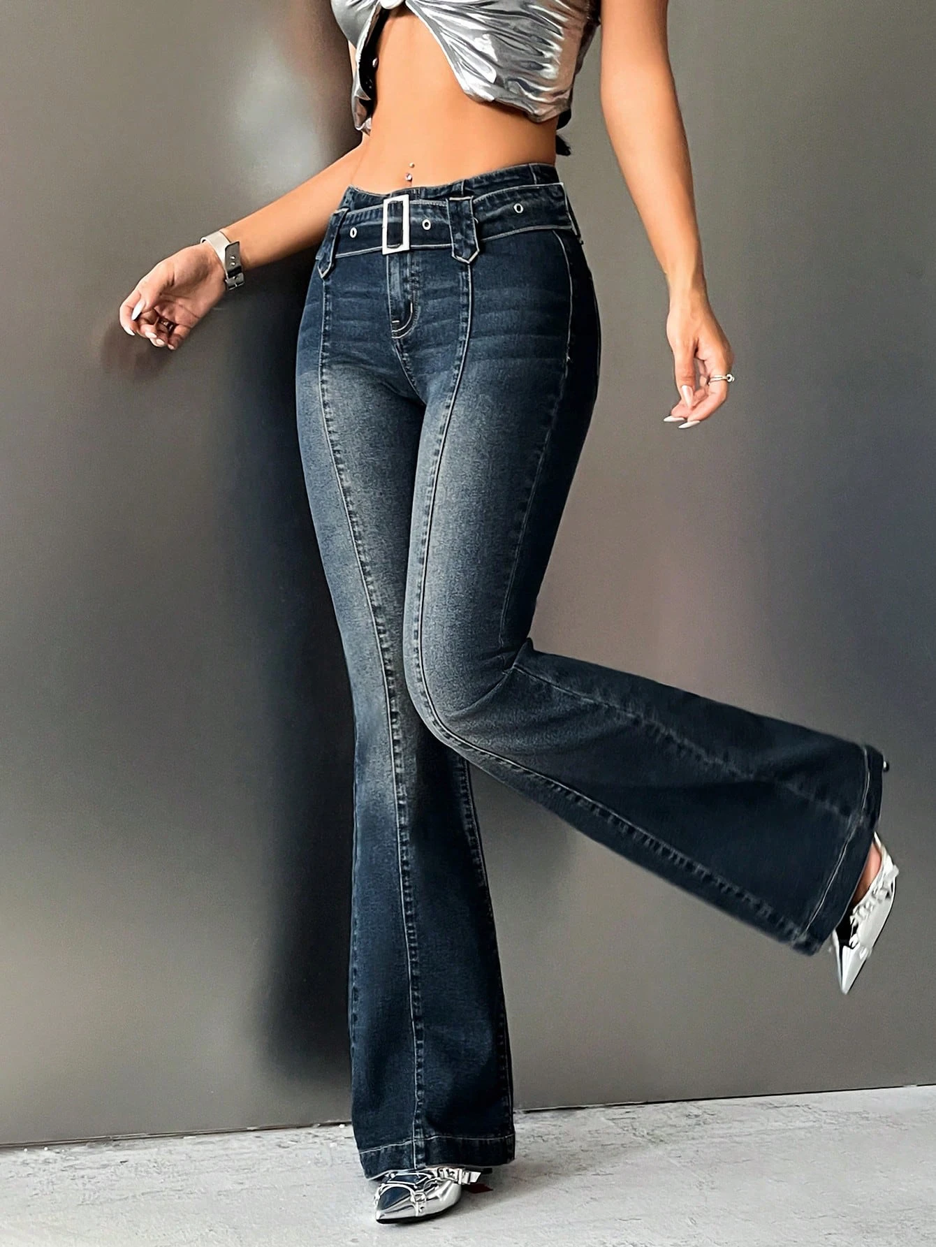 Women American Style Micro Flare Jeans 2026 Versatile High Waist Floor Length Denim Pants Trendy Belt Long Denim Trousers