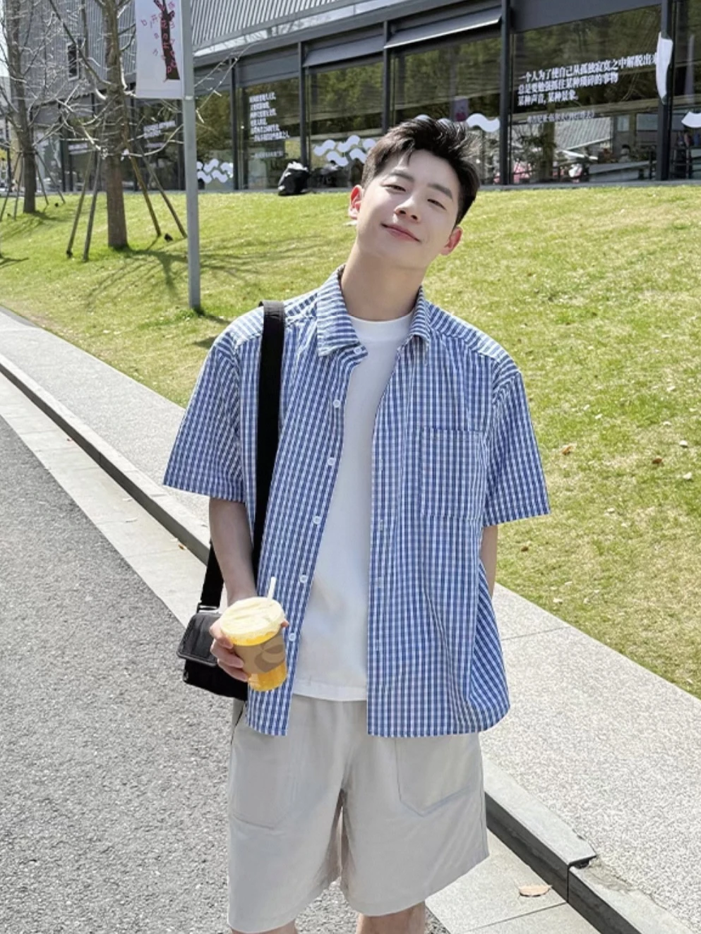 

American Sle Loose ort Sve Plaid irt for Men Summer New Casual Outerwear Versatile Basic Blue Cheered irt