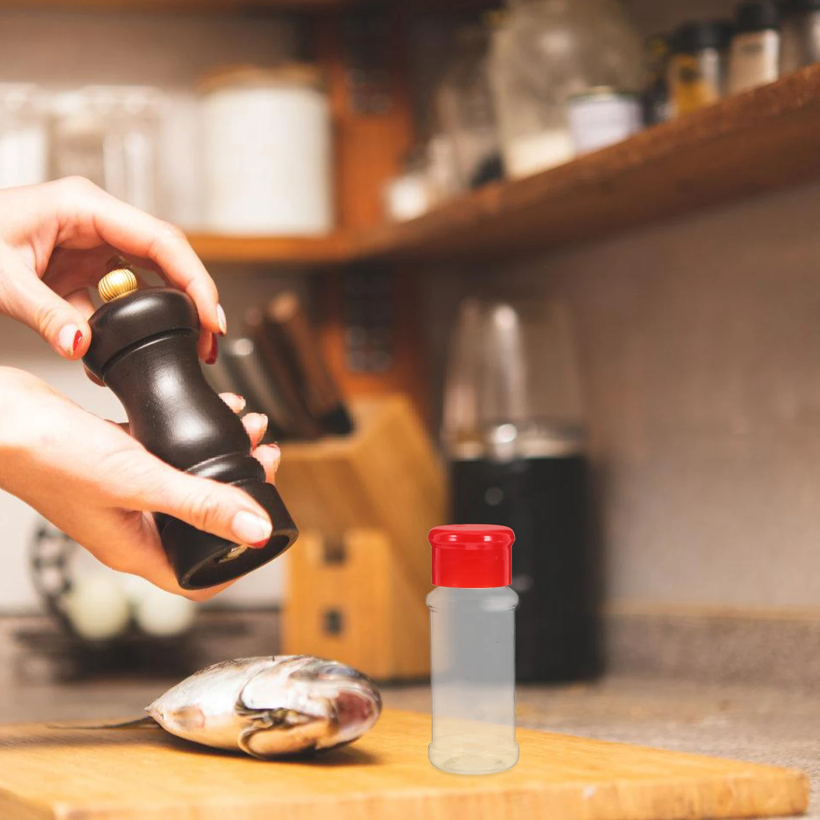 

12Pcs Kitchen Condiment Bottles 100Ml Transparent Salt Shakers Black Cap Multipurpose Seasoning Storage Containers Spice