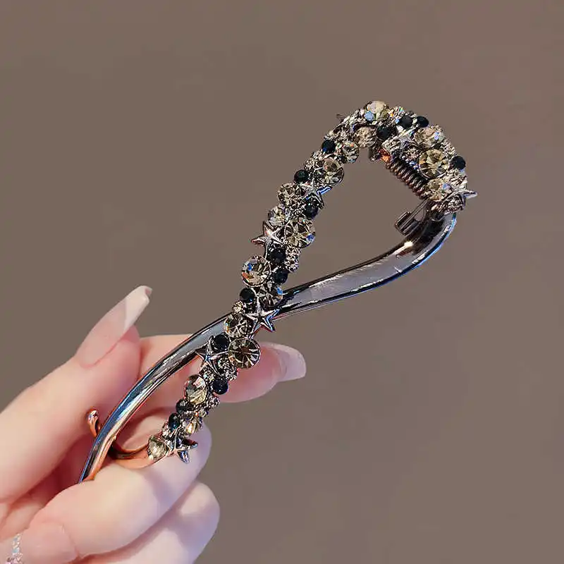 กิ๊บติดผมรูปกล้วยประดับเพชรแฟชั่น ดีไซน์เก๋ไม่ซ้ำใคร สำหรับผู้หญิงและเด็กผู้หญิง เครื่องประดับผมสไตล์เกาหลี