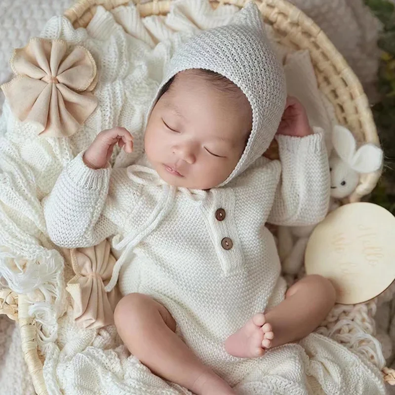 0-1 Month Baby Photography Clothing Knitted Breathable Baby Jumpsuit Wood Rattle Fringe Blanket Full Moon Baby Photo Accessories