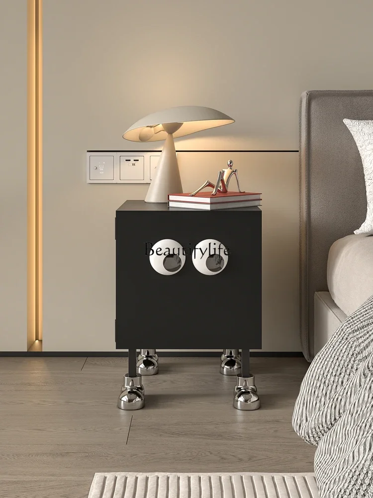 

Robot bedside table retro bedroom wrought iron creative childlike cute side cabinet
