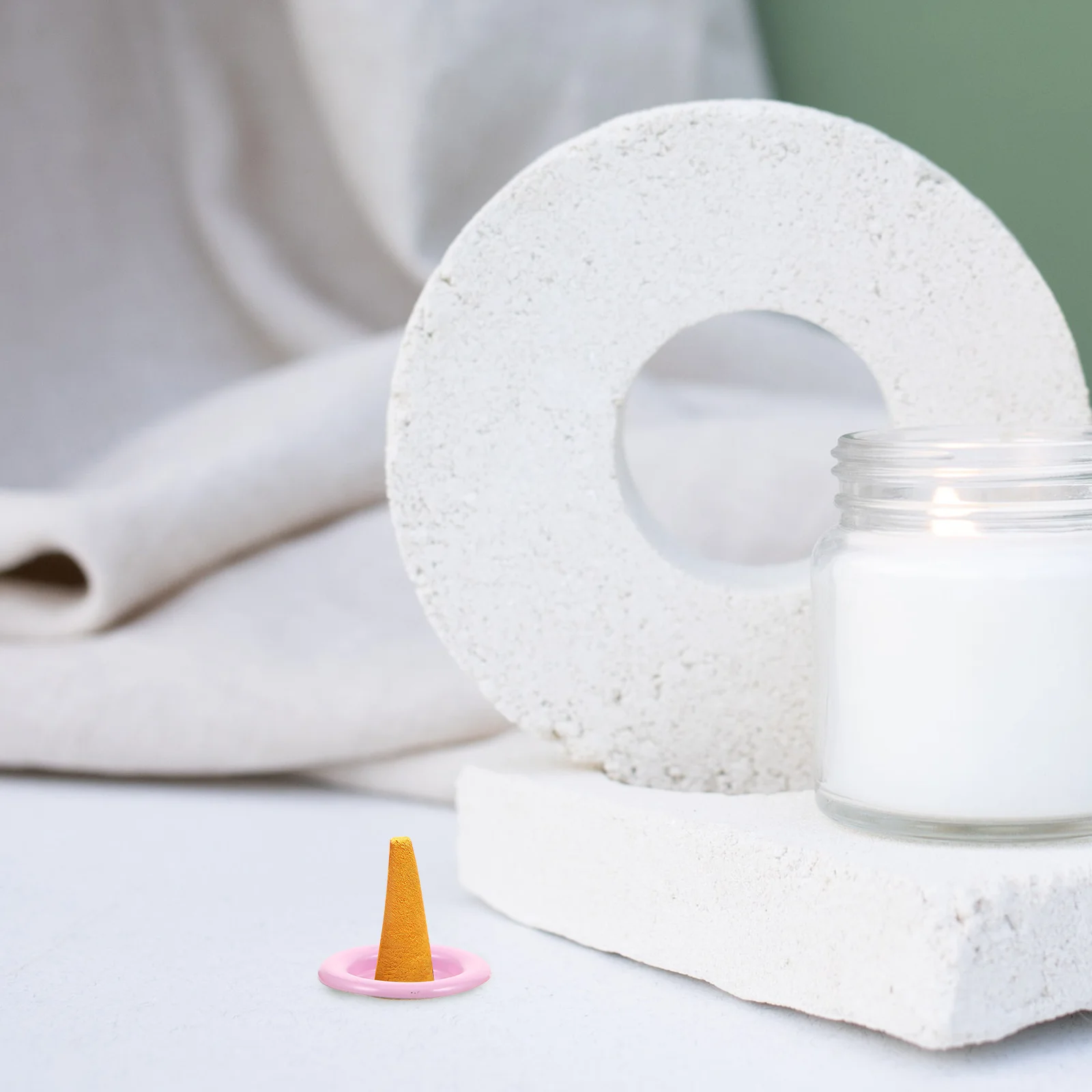 

50Pcs Decorative Incense Accessories Iron Burner Holder Mini Metal Tray Cone Stick Holder Aromatherapy