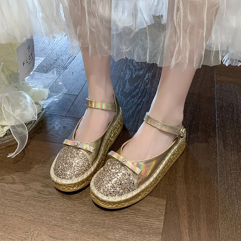 

Модные женские сандалии на танкетке с камнями, летние уличные сандалии на плоской подошве, золотые роскошные туфли