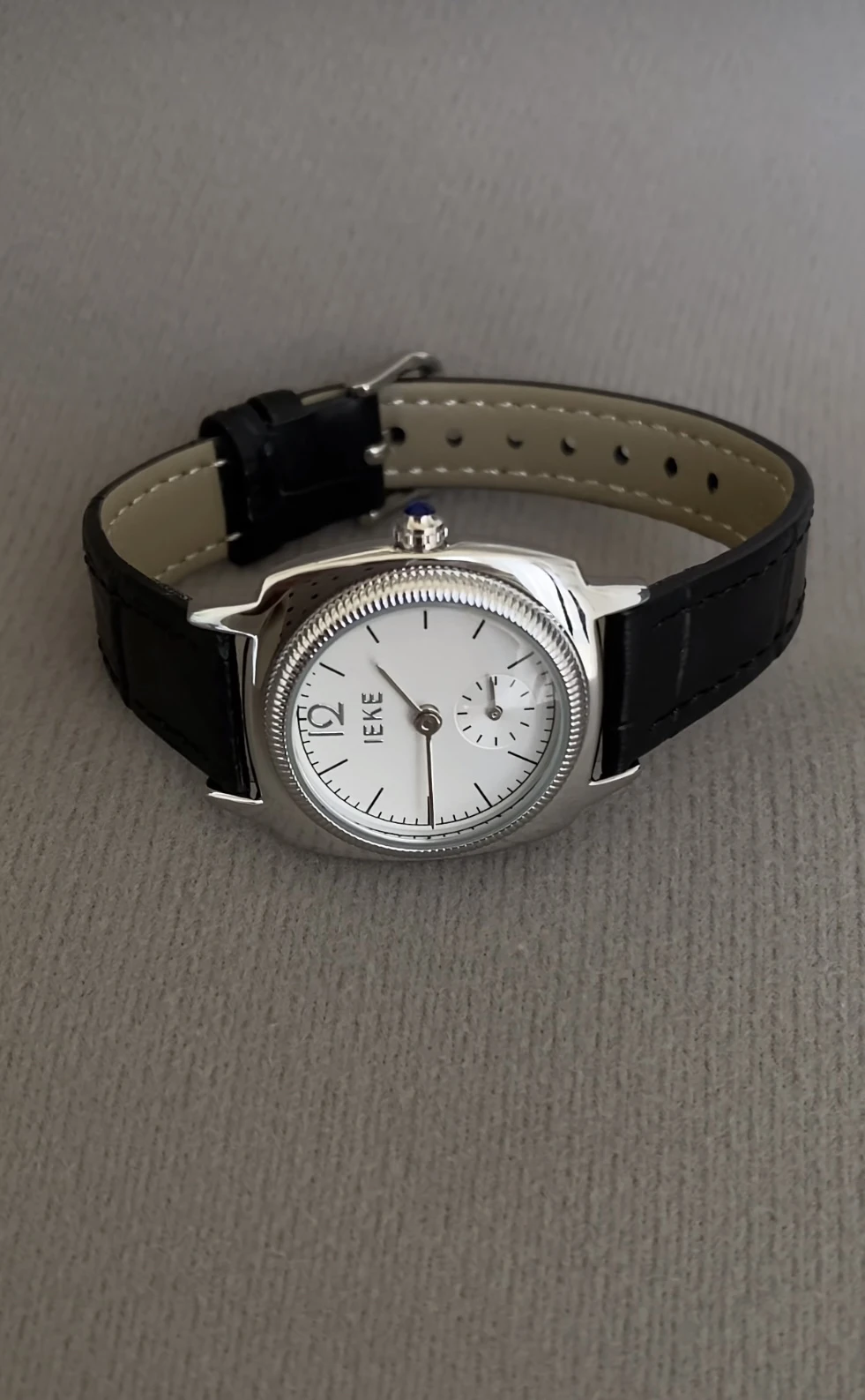 

Оригинальные роскошные и элегантные женские часы с квадратным кожаным ремешком, женские часы, простой темпераментный подарок на день рождения для женщин