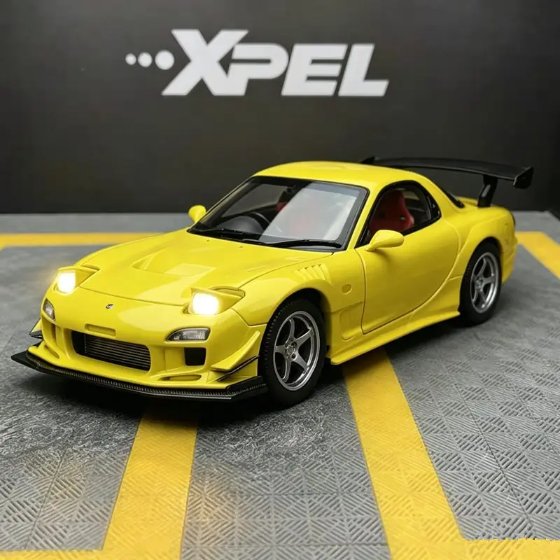 1:32 Mazda RX7 FD3S Legierung Sportwagen Modell Druckguss Metall Klassisches Rennstrecken-Auto Fahrzeugmodell mit Sound und Licht Miniatur Maßstab Geschenk