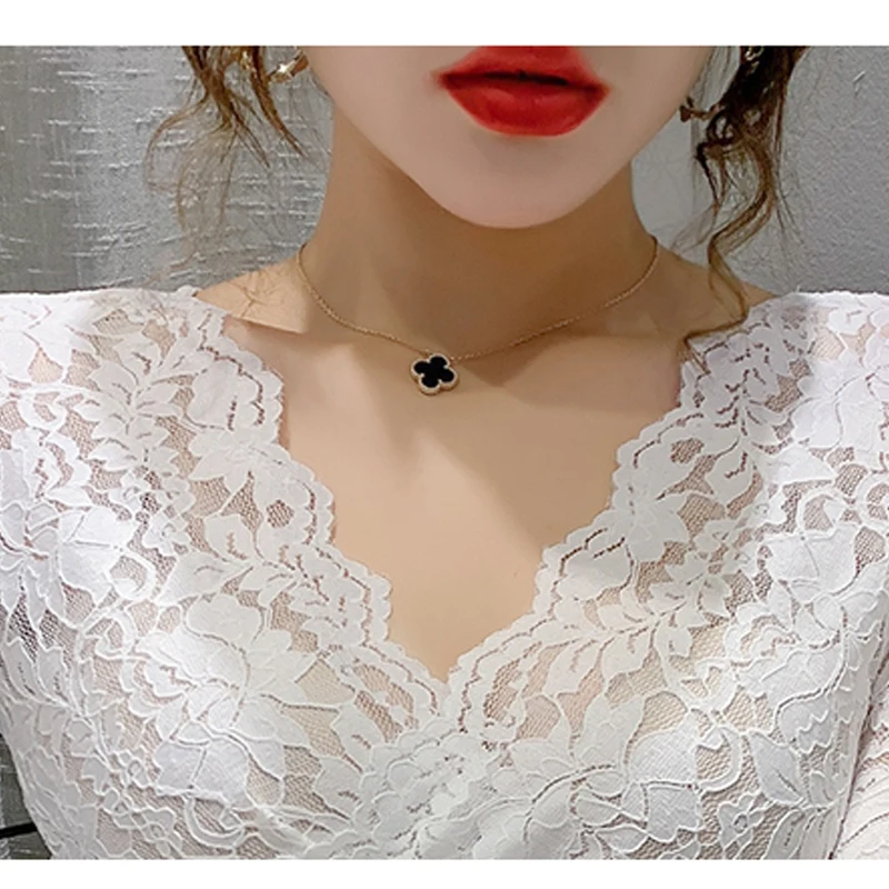 MadBlack-Camiseta europea para mujer, Tops sexis de encaje con cuello en V, camiseta ajustada de manga larga de moda urbana, Otoño Invierno 2024 T4D242CC