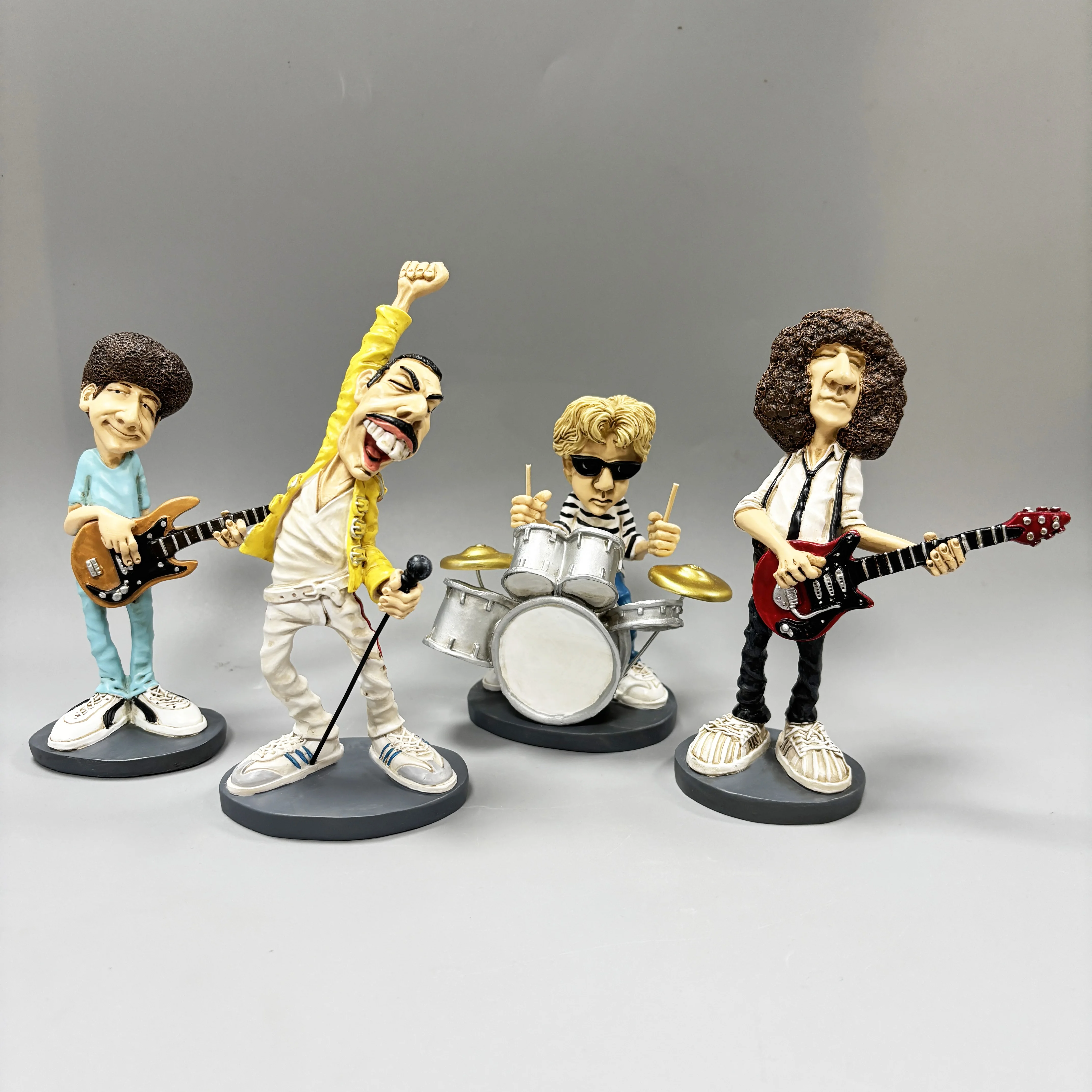 Figurki zespołu Queen w stylu retro brytyjskiego rocka, żywiczne, zestaw 4 sztuk, kreskówkowe statuetki do dekoracji domu, prezent kolekcjonerski.