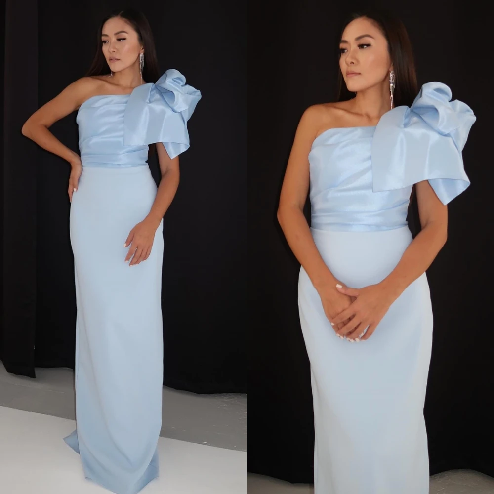 Изящное синее атласное вечернее платье по индивидуальному заказу, простые платья для выпускного вечера с бантом на одно плечо, классическое прямое вечернее платье без рукавов