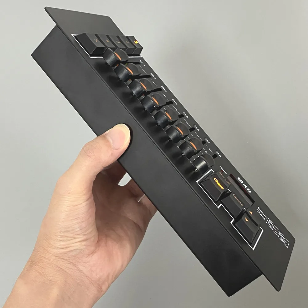 Draagbare DMX-controller Podiumverlichting DMX512 Miniconsole Werkt op batterijen voor mobiele DJ Wedding Uplights Draadloos LED Par Light
