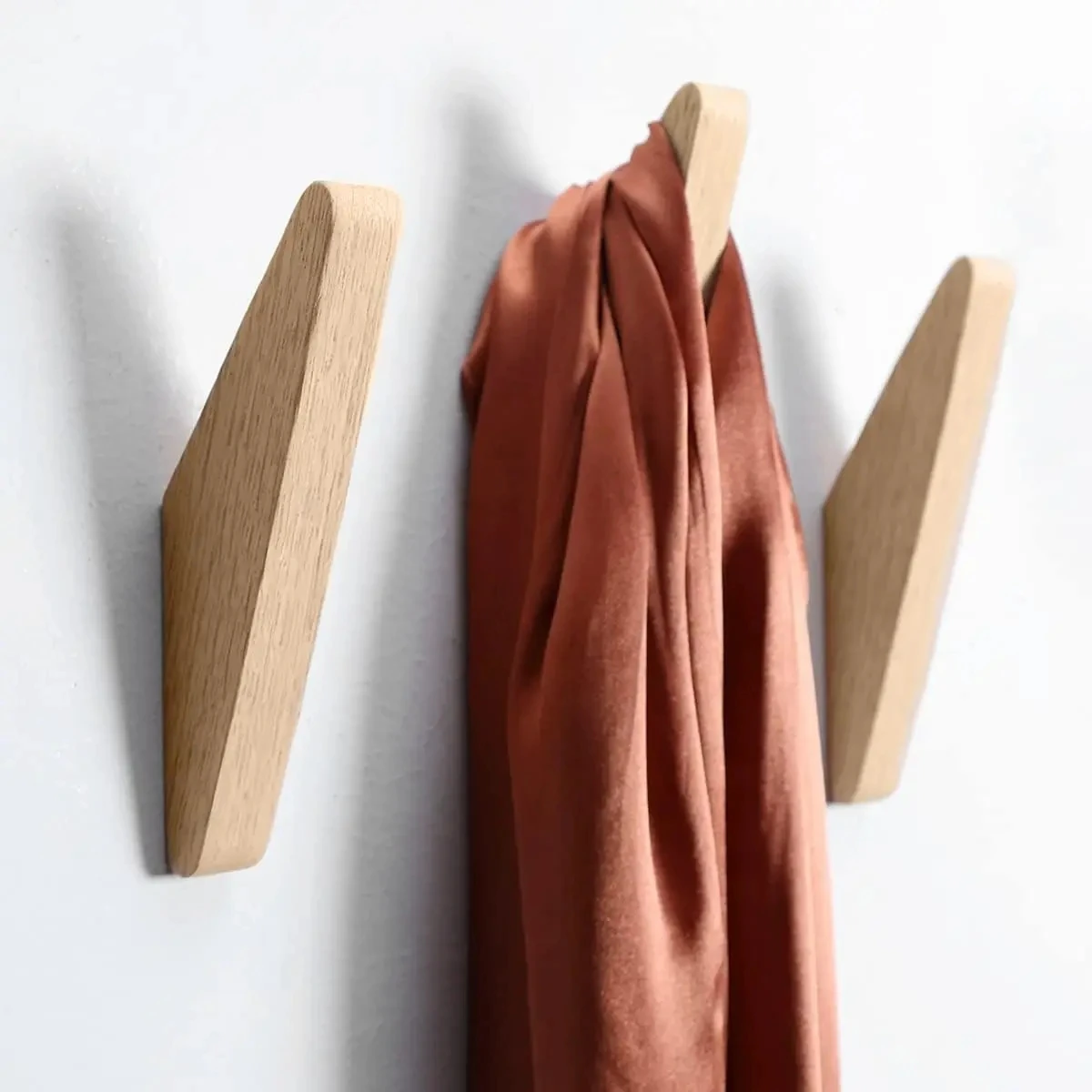 Oak Wood Wall Mounted Triangle Multi-Purpose Clothes Hanger Coat Rack Key Holder Decorative Hook Hat Shelf Scarf Handbag Storage