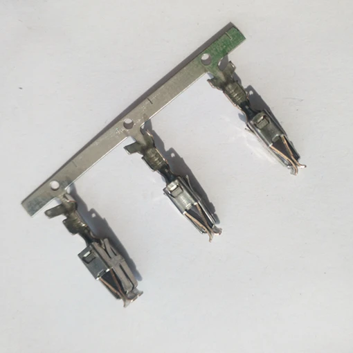 Te импортный разъем 927827-2