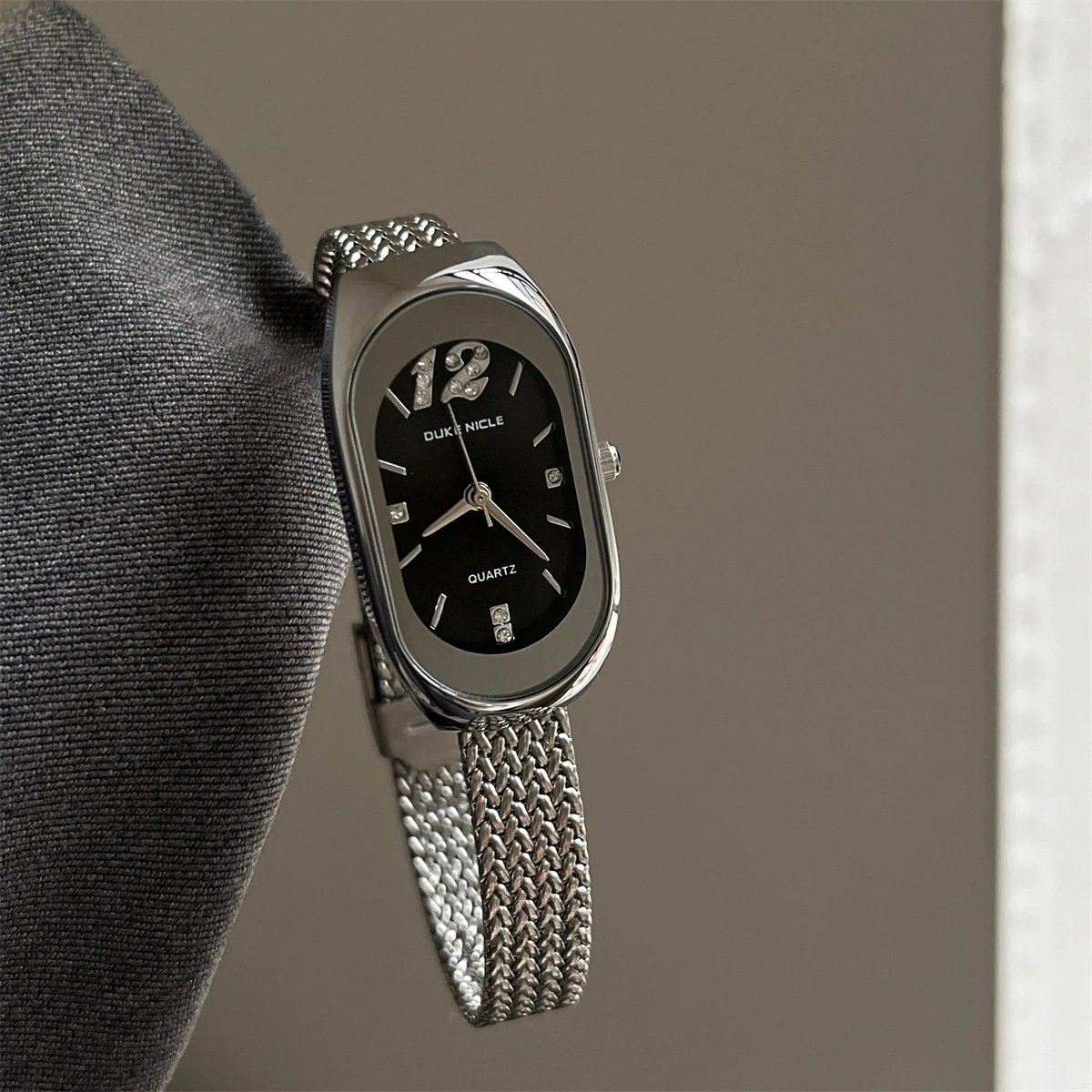 

Original luxury ladies watch classic temperament oval watch women's luxury versatile chain watch fashion quartz