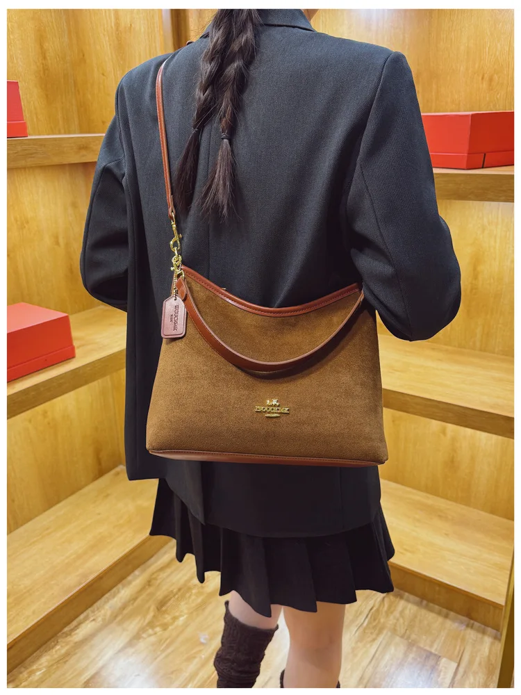 

2025 New Women Shoulder Bag, Luxe Casual Crossbody Purse, Leather-Texture Elegant Convertible Bag for Daily Chic & Work
