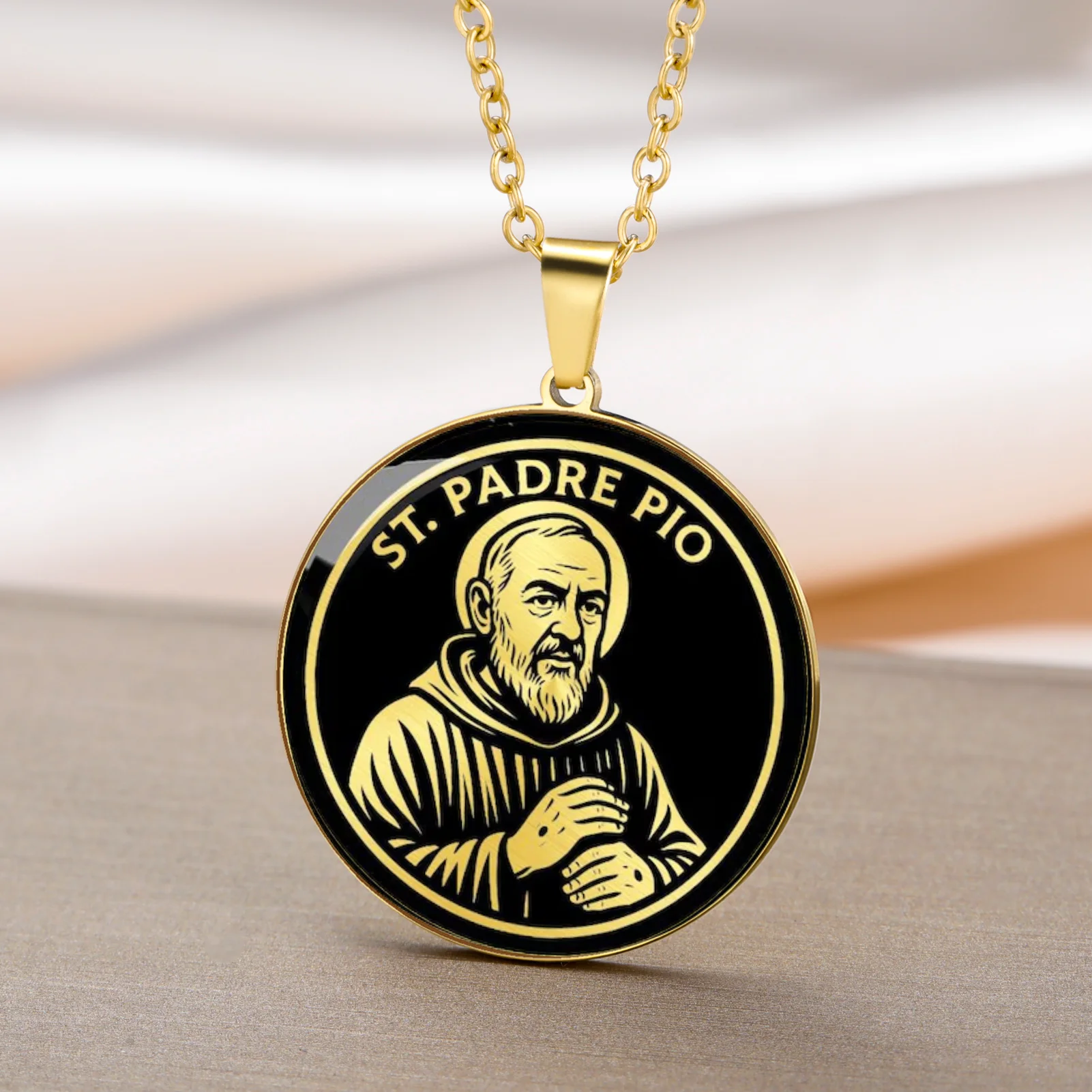 St Padre Pio/Saint St Christopher/Saint St Christopher Medal Necklace Catholic Protection Pendant Amulet Religious Jewelry