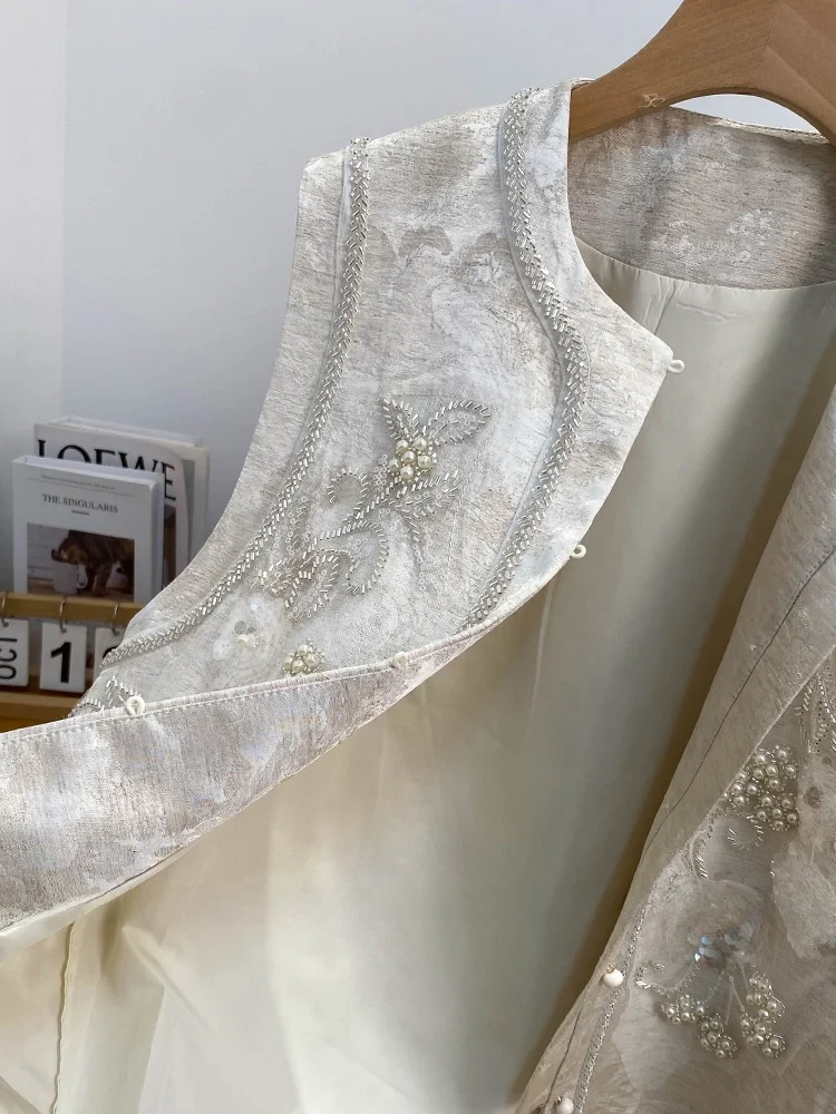 Nieuwe Chinese Sle Heavy Embellied Sequin Jaet Dames Zomer 2025, Seizoensgebonden Faion Gelaagdheid Tanktop Vest met knopen