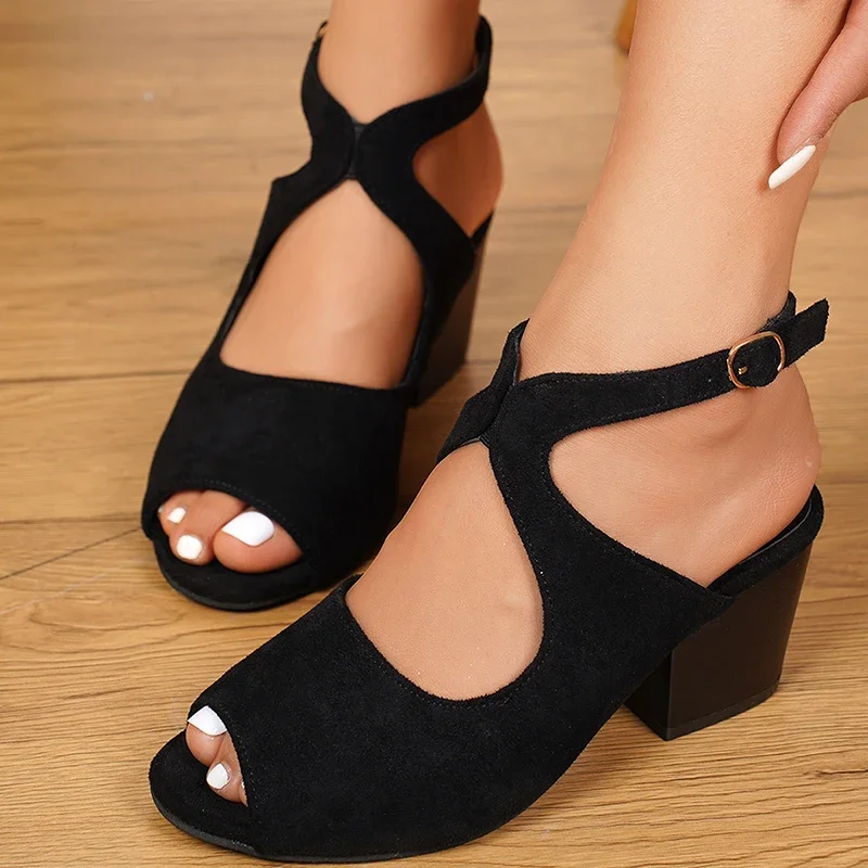 Sandalias aterciopeladas anckle a la moda para Mujer, sandalias de suela gruesa con correa cruzada 2025, sandalias antideslizantes de tacón cuadrado de talla grande para Mujer