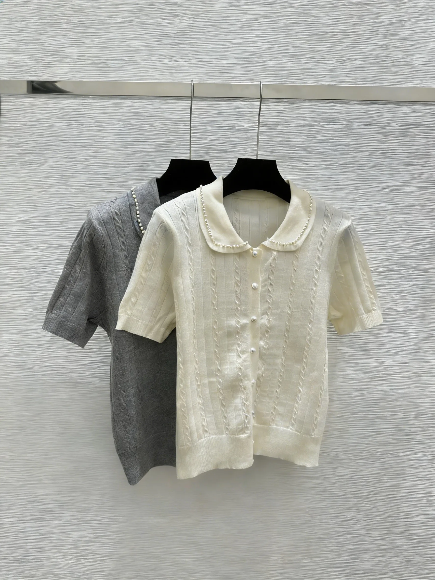 

High-Quality Women's Fashionable Knitted Wool Shirt Collared Short Sleeve Quality Top for Business Casual Wear