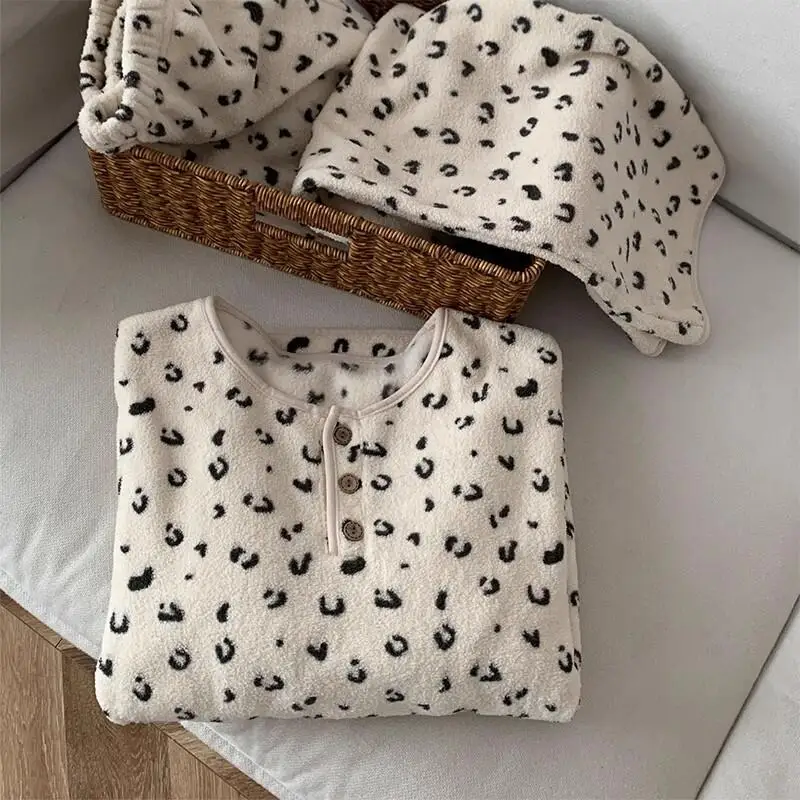 الشتاء ليوبارد طباعة امرأة بيجامة مجموعة رشاقته إضافة ملابس نوم قطنية الدفء ملابس خاصة مريحة المرجان الصوف فتاة Homewear #1