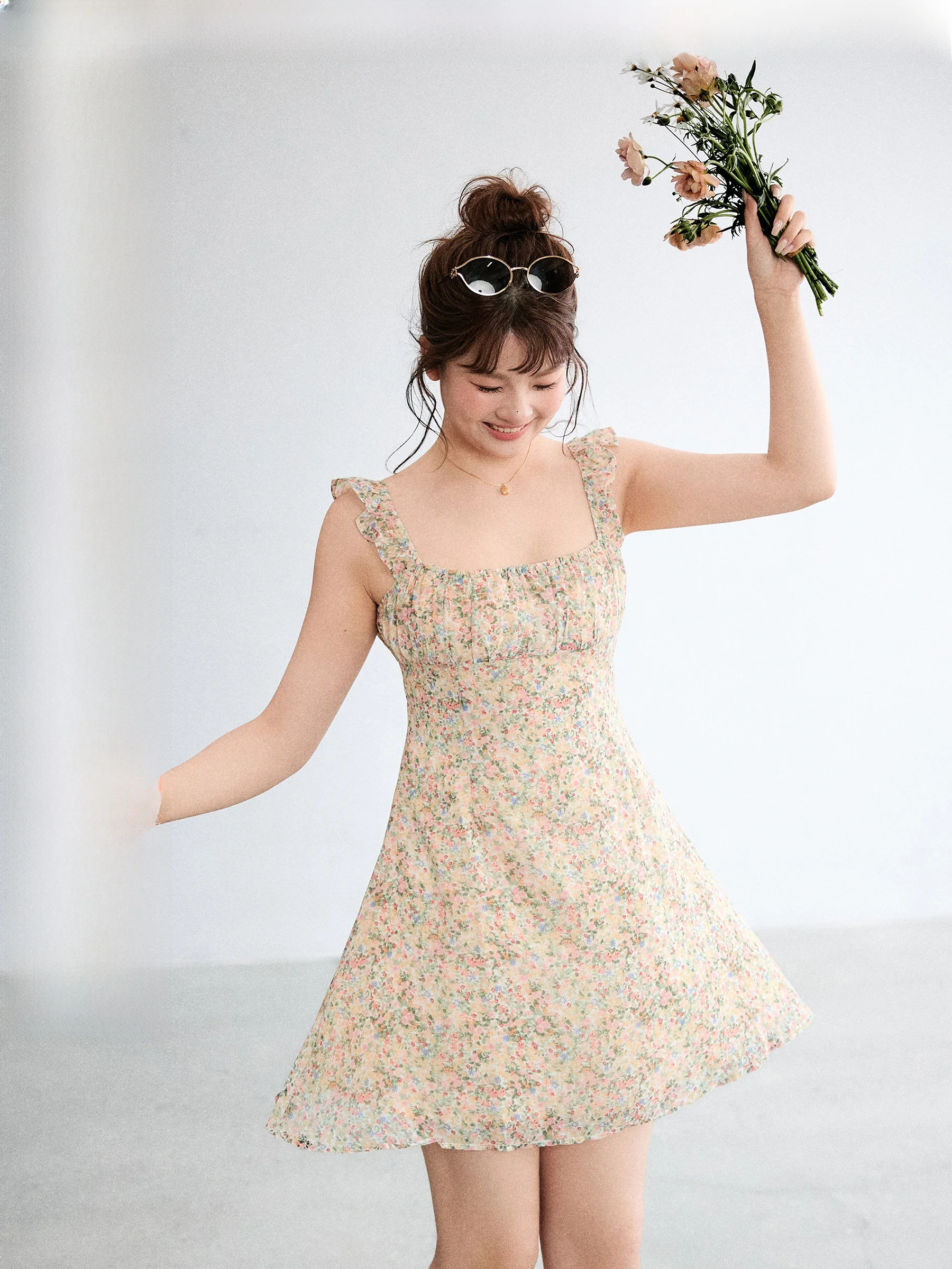

JULULOOK Studio Large Size Floral Print U-Neck Waist-Cinching Strap Dress Short A-Line Skirt Style Casual Summer Dress