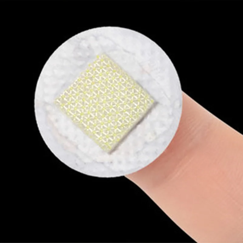 Patch de trou d'injection de vaccin de peau ronde de bande dessinée, mini crêpe pour des enfants et des bébés, crêpe adhésif pour le plâtre de blessure, ensemble de 120 pièces