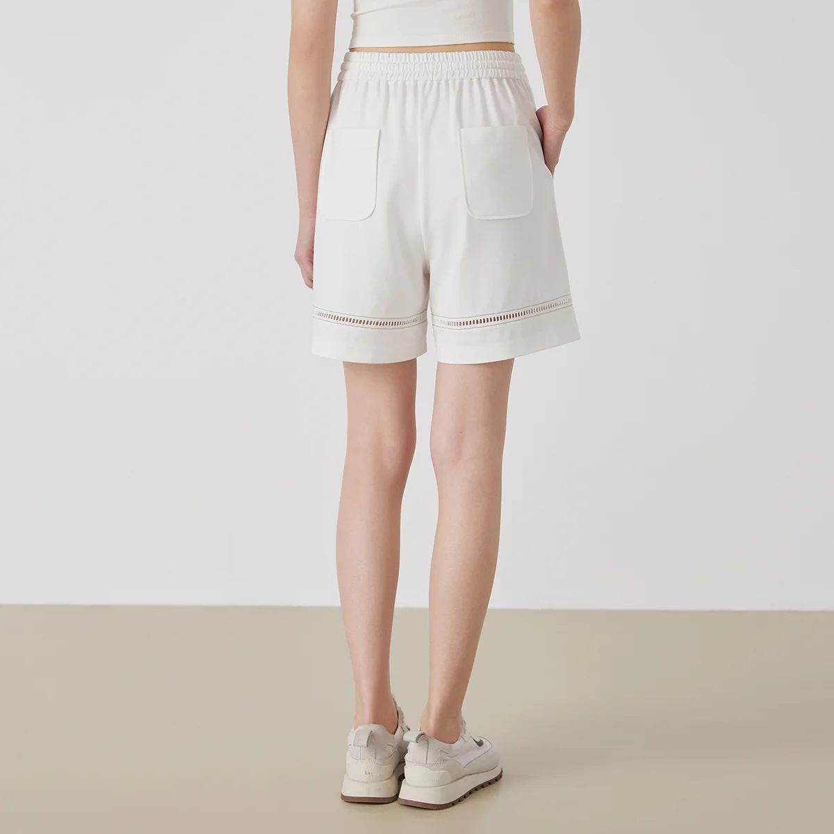 KW9513247 Women's Comfortable Elastic Waist Strap Solid Color Mixed Cotton Shorts